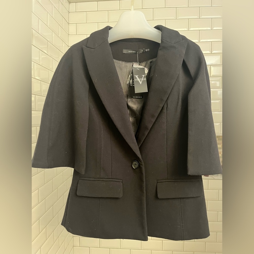 Vertigo NWT jacket blazer/cape